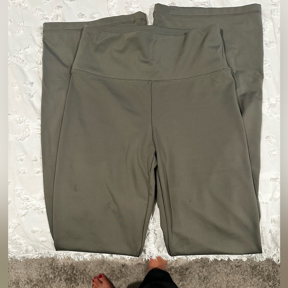 American Eagle Flare Green Leggings